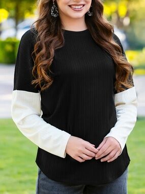 Ribbed Colorblock Long Sleeve Top - Black & White